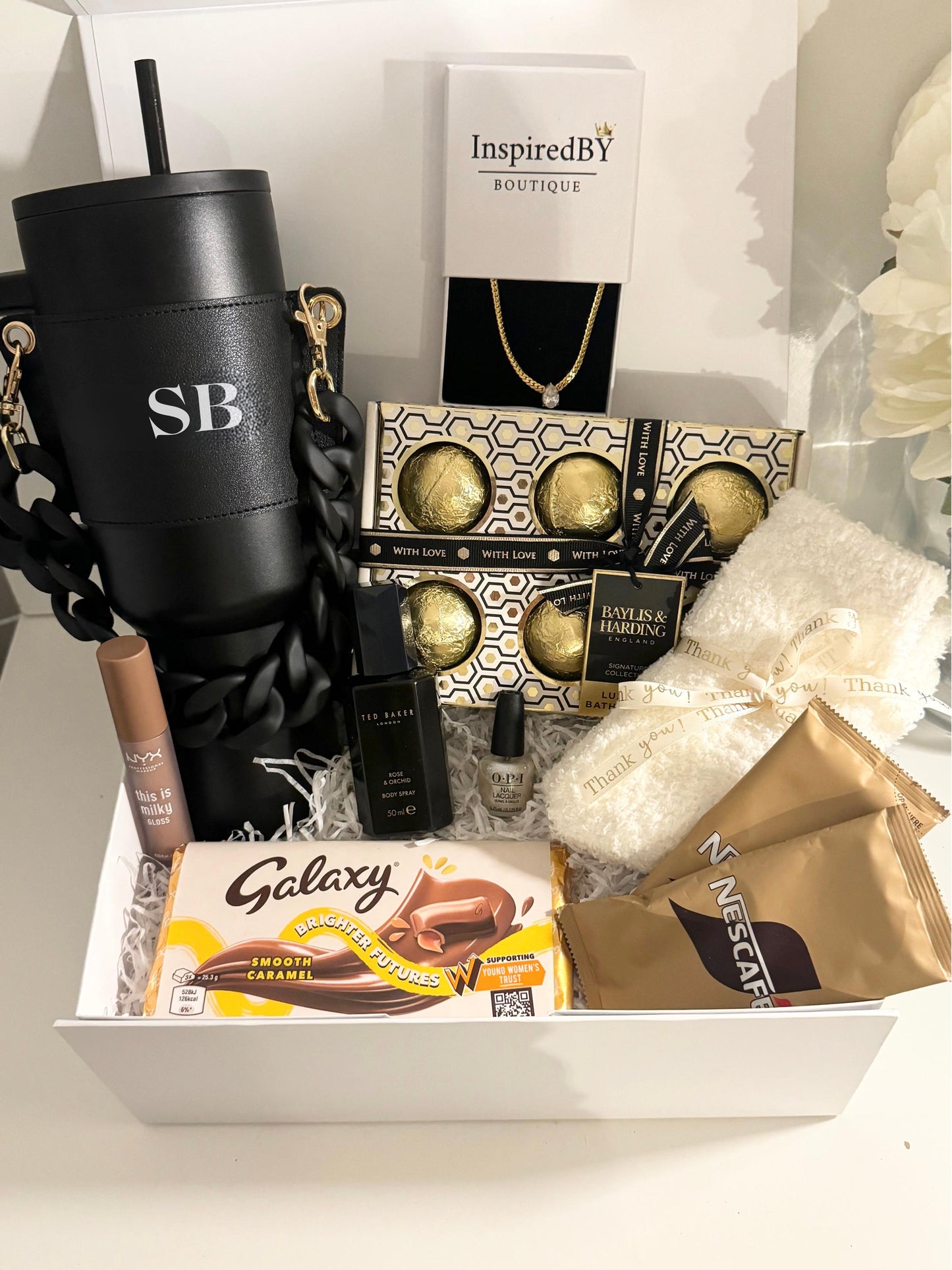 luxury gift box, gifts for her, spa gift box, birthday gift, Christmas gift, self care gift, pampering gift, 40oz tumbler gift,