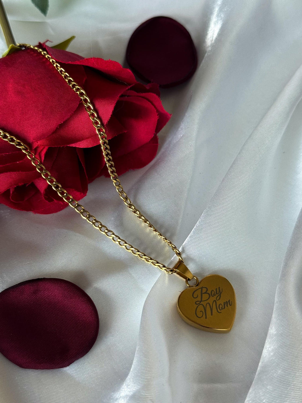 Personalized Heart Pendant Necklace: 18K Gold Engraved Stainless Steel