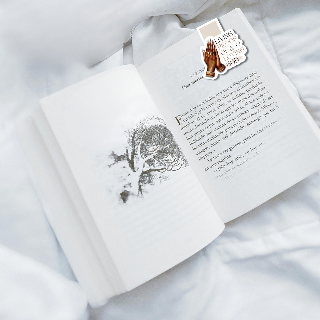 PRAYER HANDS BOOKMARK | Bookish gift | Book Accessories | Book Lover Gift | cute Bookmark | Reading Gifts Magnetic bookmark | Christian Gift
